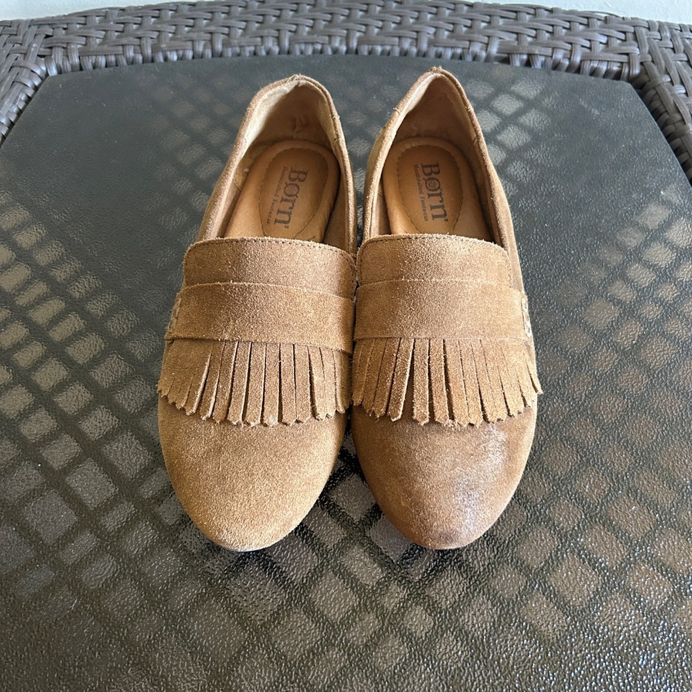 Born Mcgee Slip On Kiltie Style Fringe Suede Loafers Size 6
